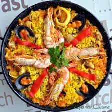 Para abrir la carta tenemos una Paella de marisco fresco